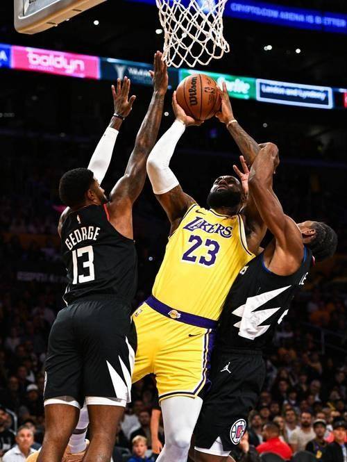 快船客场击败尼克斯，豪取三连胜！