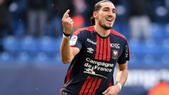 卡昂主场惜败南特,无法奏效 卡昂主场惜败南特,无法奏效