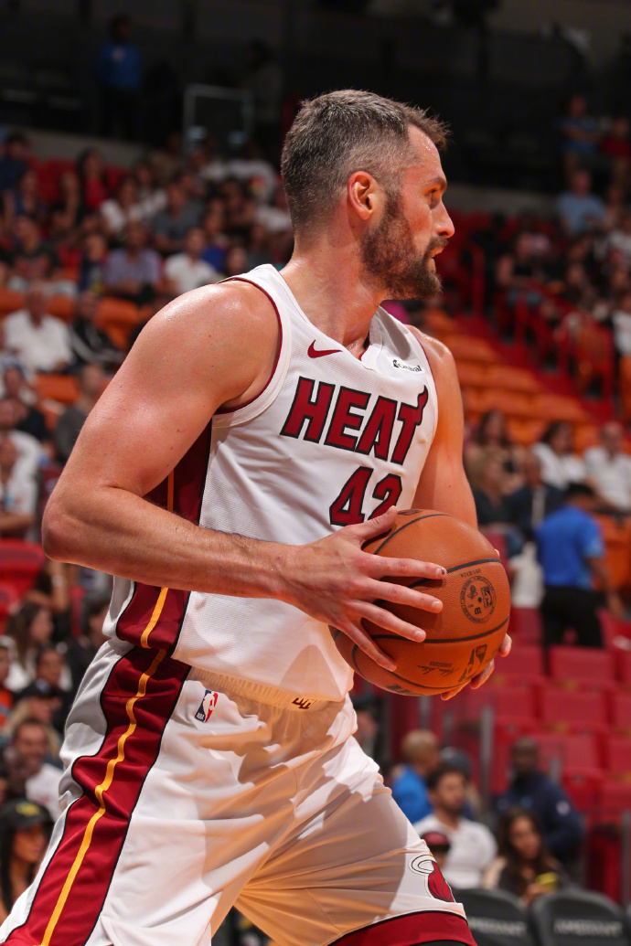 威廉希尔app-热火杀入前八，顺利击败灰熊