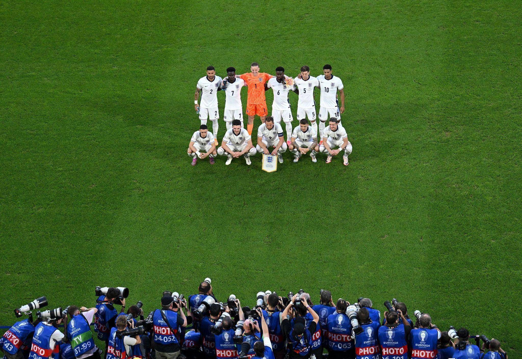 威廉希尔中文站-欧洲足球盛会的赛场现代化设施备受瞩目