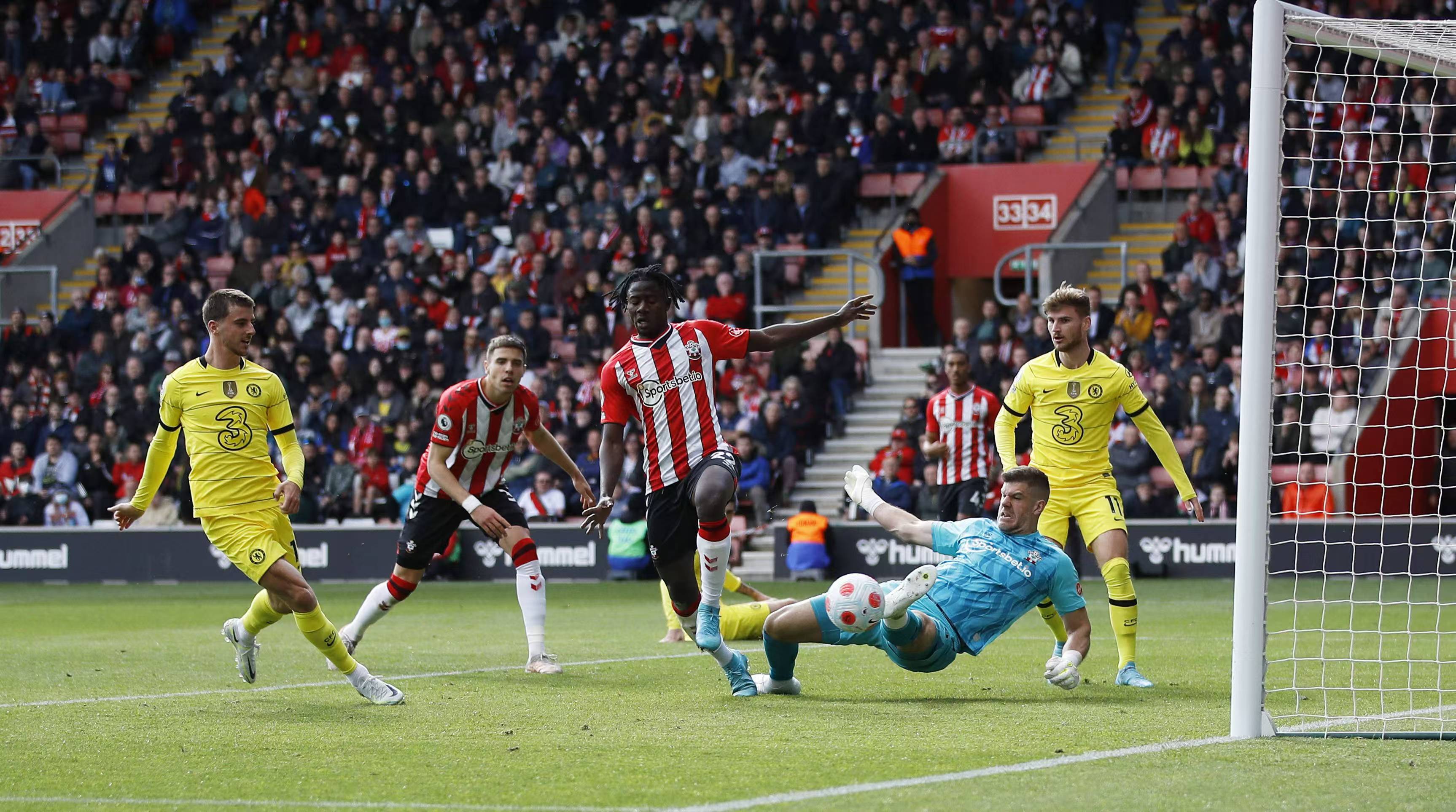 欧洲篮球超级联赛再掀争夺战 欧洲篮球超级联赛再掀争夺战