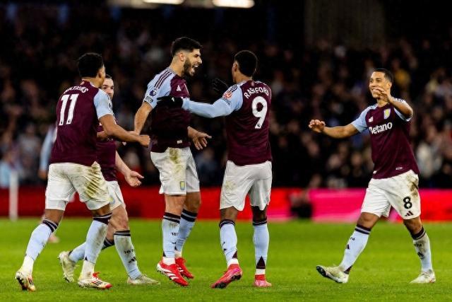 阿森西奥造神奇进球，塞维利亚全胜