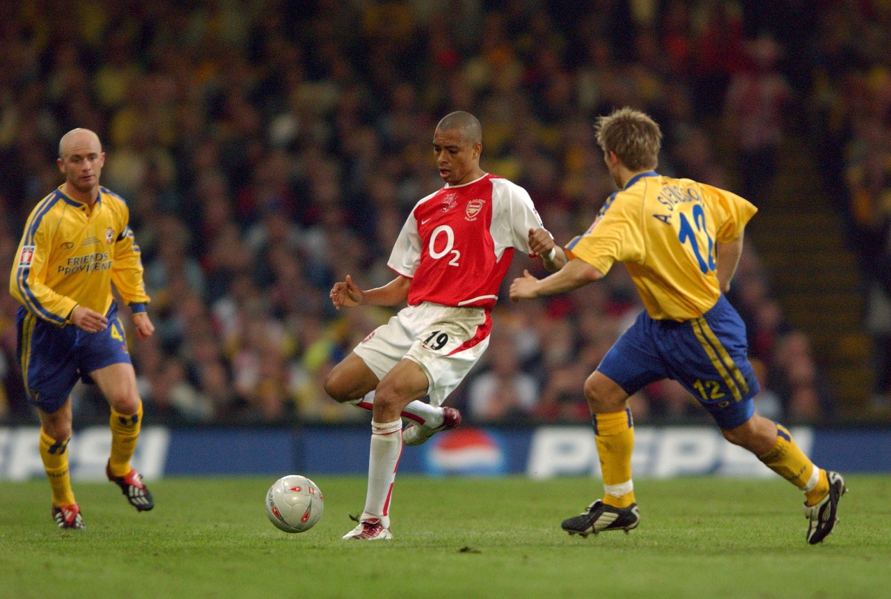 威廉希尔官网-全球知名球员积极参与社会慈善活动 威廉希尔官网-全球知名球员积极参与社会慈善活动