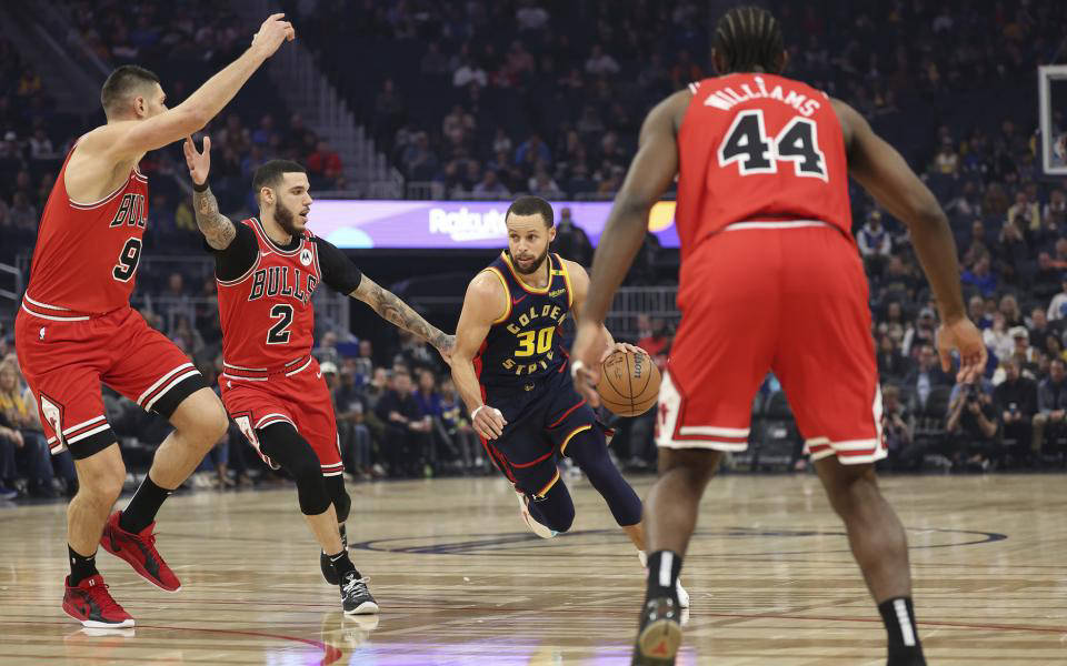 厄立特里亚球员发挥出色,引领球队重返巅峰 厄立特里亚球员发挥出色,引领球队重返巅峰