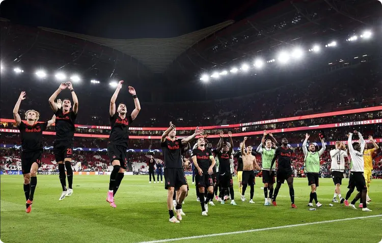 抢眼防守技术，助力球队赢下比赛！