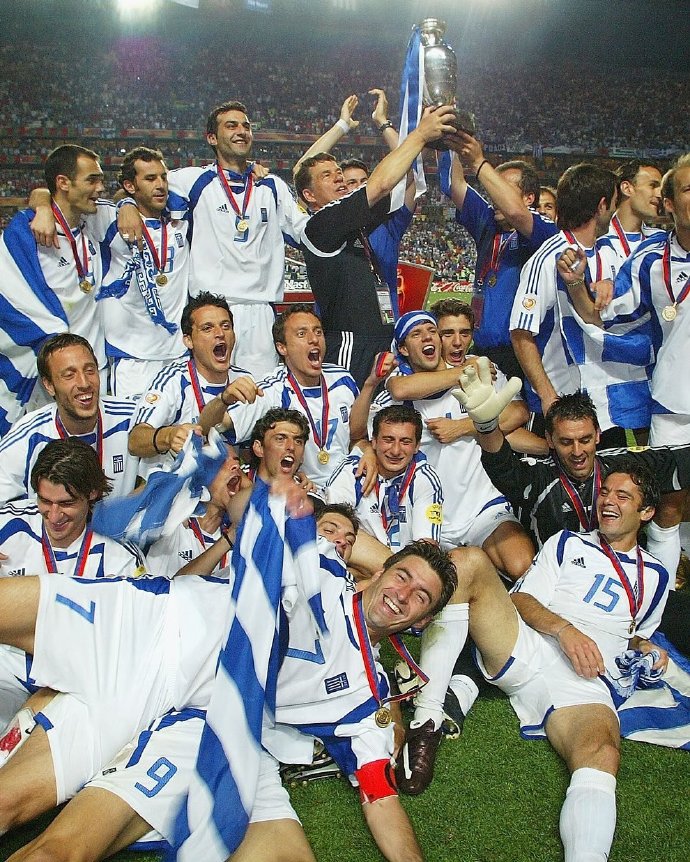 荷兰国家队在区域锦标赛中夺得亚军 荷兰国家队在区域锦标赛中夺得亚军