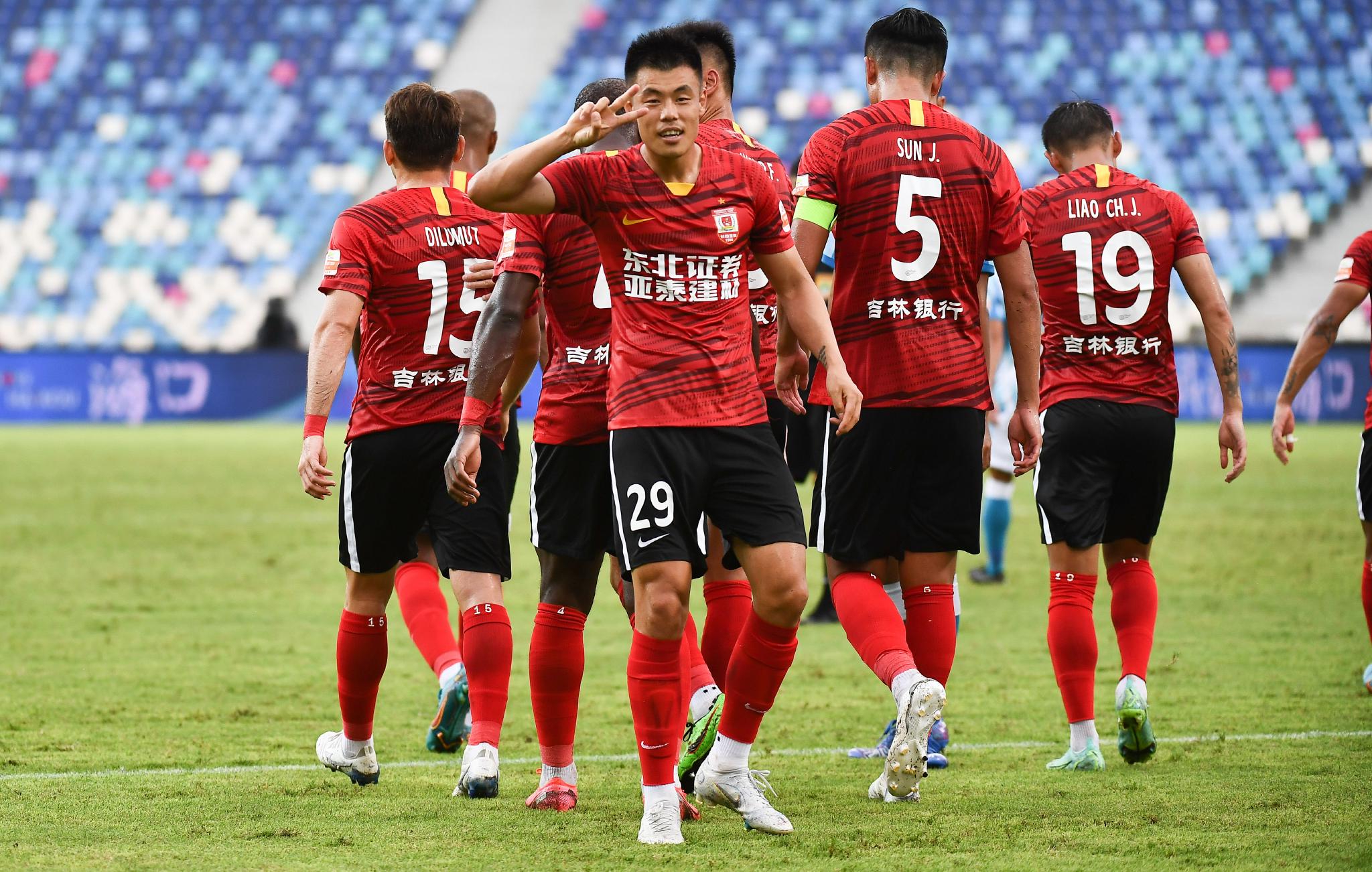 威廉希尔app-长春亚泰取得关键胜利,实力逐渐崛起 威廉希尔app-长春亚泰取得关键胜利,实力逐渐崛起