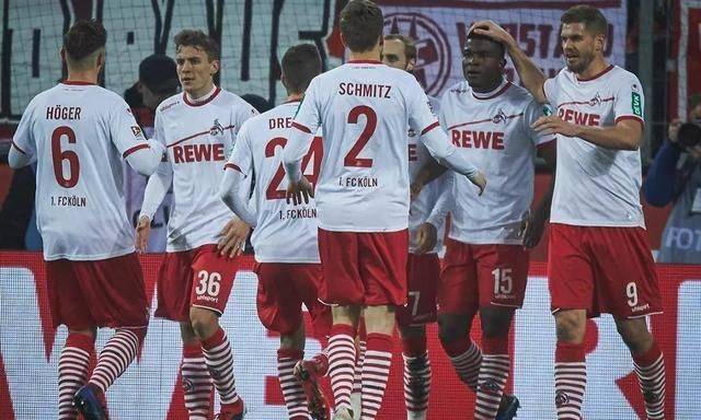 英国威廉希尔-沙尔克04主场击败对手,球队士气高涨守住了主场优势 英国威廉希尔-沙尔克04主场击败对手,球队士气高涨守住了主场优势