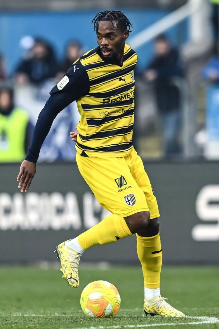 威廉希尔官网-意甲联赛一队球员转会风波持续pytest 威廉希尔官网-意甲联赛一队球员转会风波持续pytest