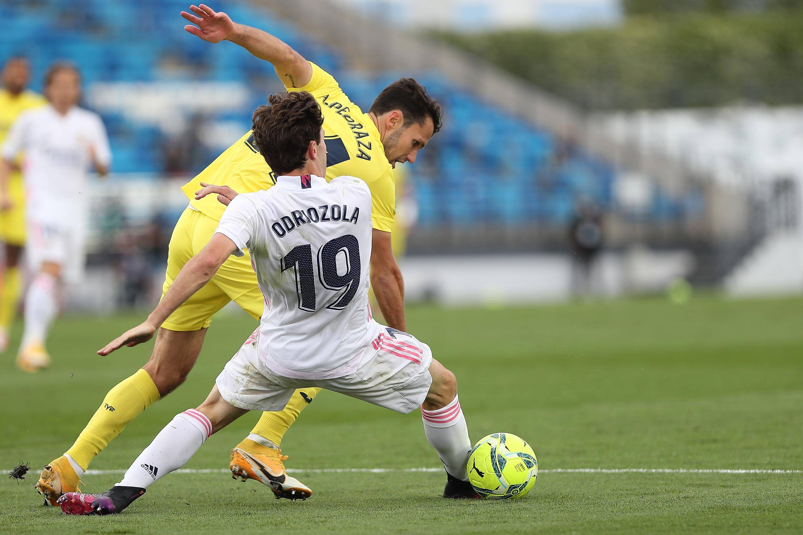 英国威廉希尔-马德里竞技遭逆转,欧冠之路坎坷 英国威廉希尔-马德里竞技遭逆转,欧冠之路坎坷