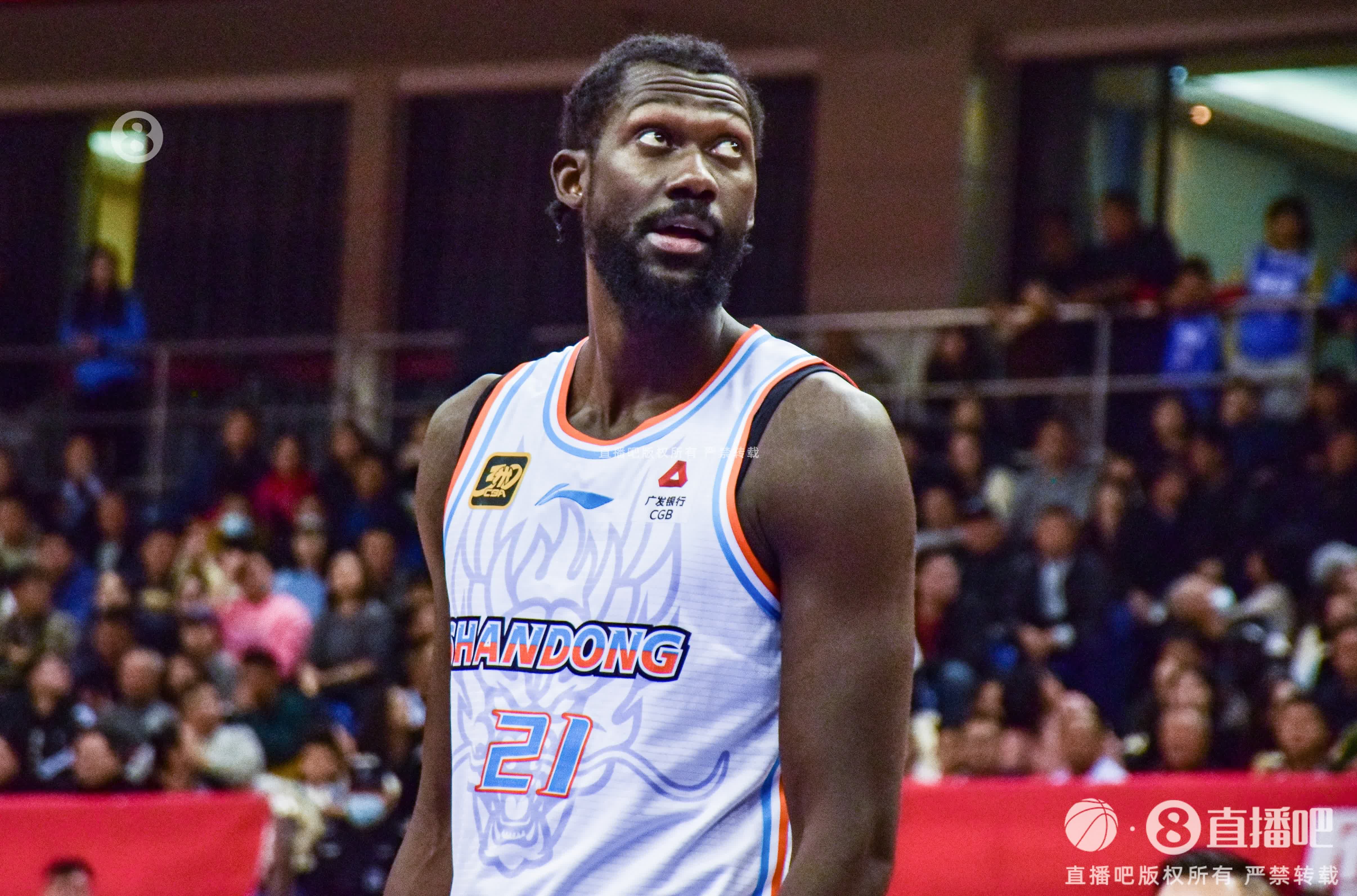 威廉希尔官网-外援球员发挥突出,为球队保持领先地位 威廉希尔官网-外援球员发挥突出,为球队保持领先地位