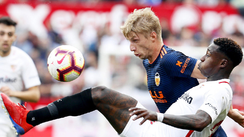 塞维利亚抢分成功,保持联赛不败 塞维利亚抢分成功,保持联赛不败