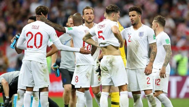 英格兰淘汰荷兰，小组头名遥遥领先