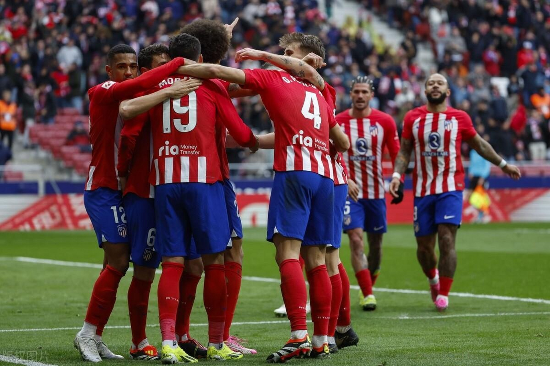 欧国联赛场陷入白热化,激烈角逐 欧国联赛场陷入白热化,激烈角逐