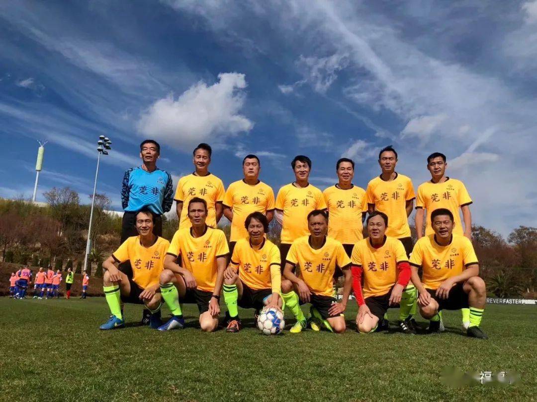 英国威廉希尔-明星球员积极参与国际社会服务项目 英国威廉希尔-明星球员积极参与国际社会服务项目