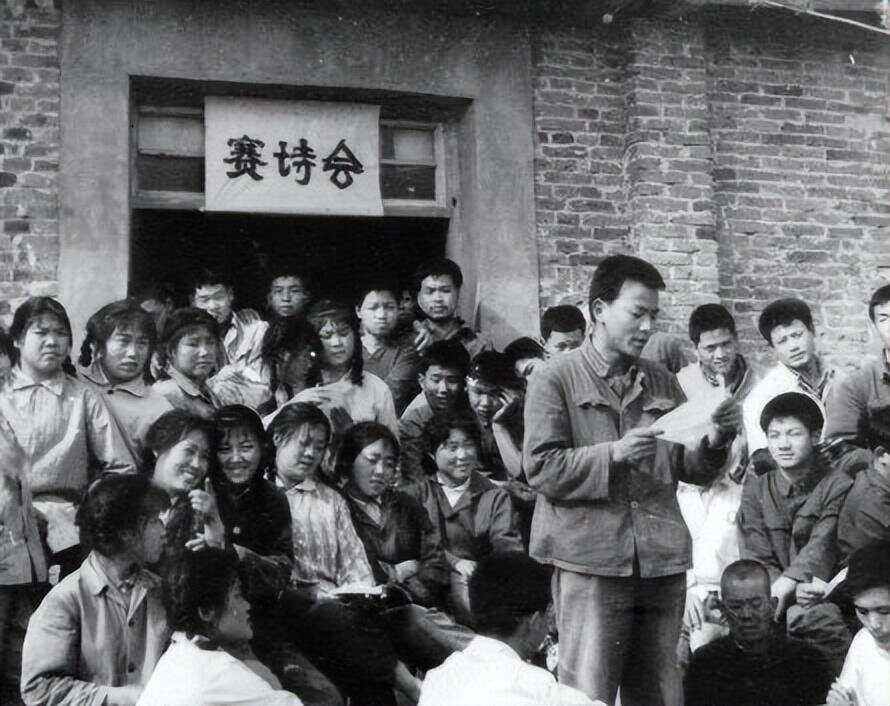 英国威廉希尔-真理主帅紧急开会,球队状态不佳军心涣散 英国威廉希尔-真理主帅紧急开会,球队状态不佳军心涣散