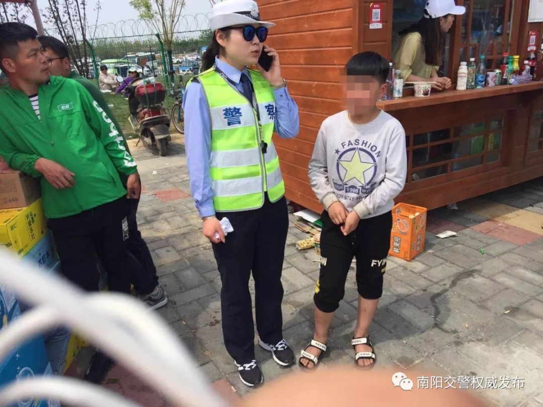 裁判公正执法备受点赞，判罚明快严格不让情绪左右