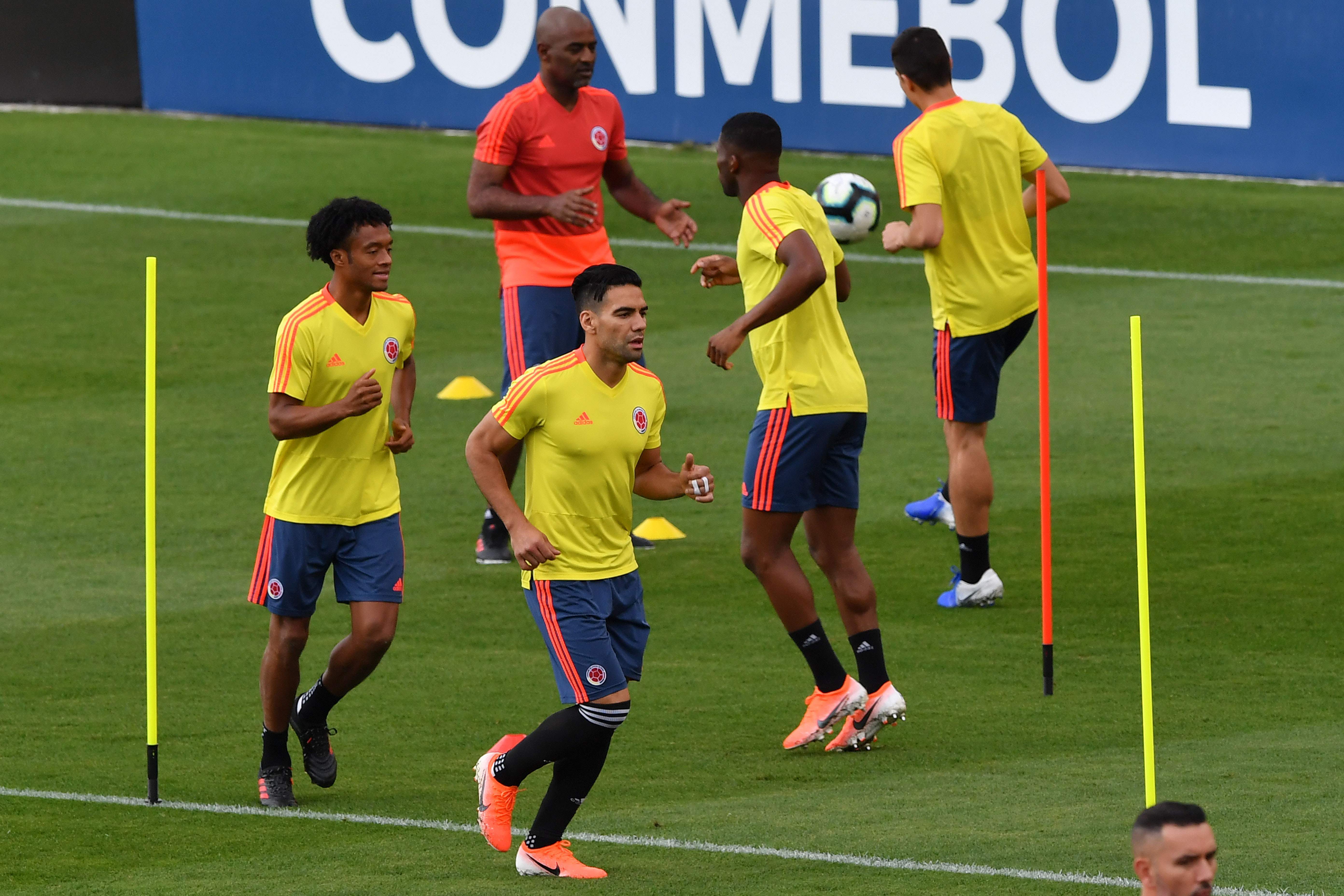 哥伦比亚逆转巴西，欧国联决赛存疑