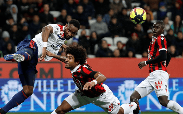 瓦朗谢纳队客场获胜,法甲状态火热 瓦朗谢纳队客场获胜,法甲状态火热