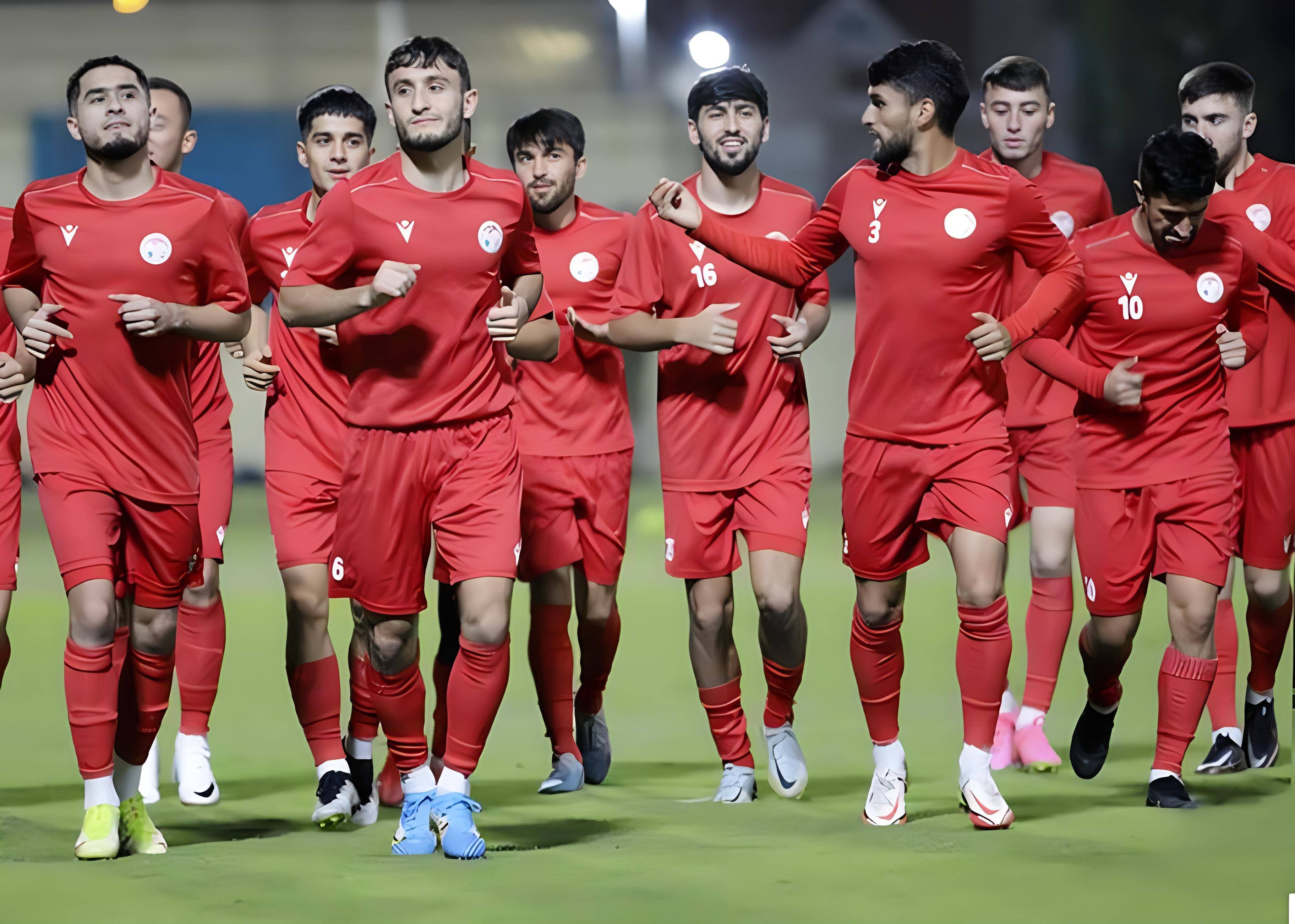 亚洲杯赛:球员们的飒爽英姿令人动容 亚洲杯赛:球员们的飒爽英姿令人动容