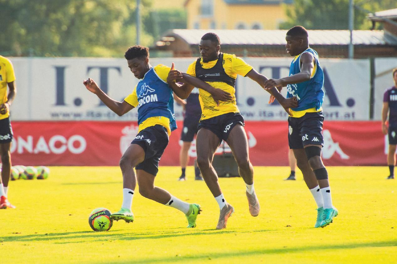 威廉希尔官网-朗斯客场告捷洛里昂，豪取客场赛季首胜