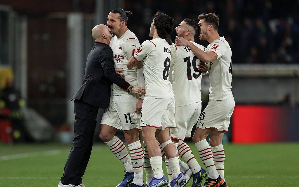 佛罗伦萨大胜,重返意甲前列 佛罗伦萨大胜,重返意甲前列