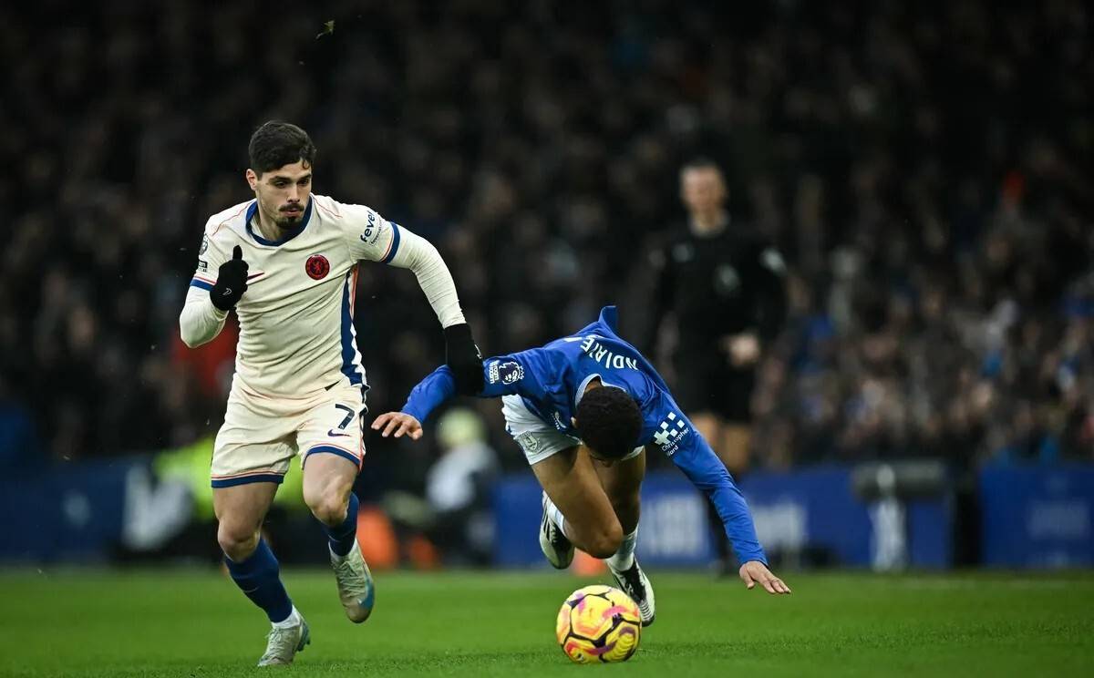 切尔西逼平阿森纳:摆脱颓势 切尔西逼平阿森纳:摆脱颓势