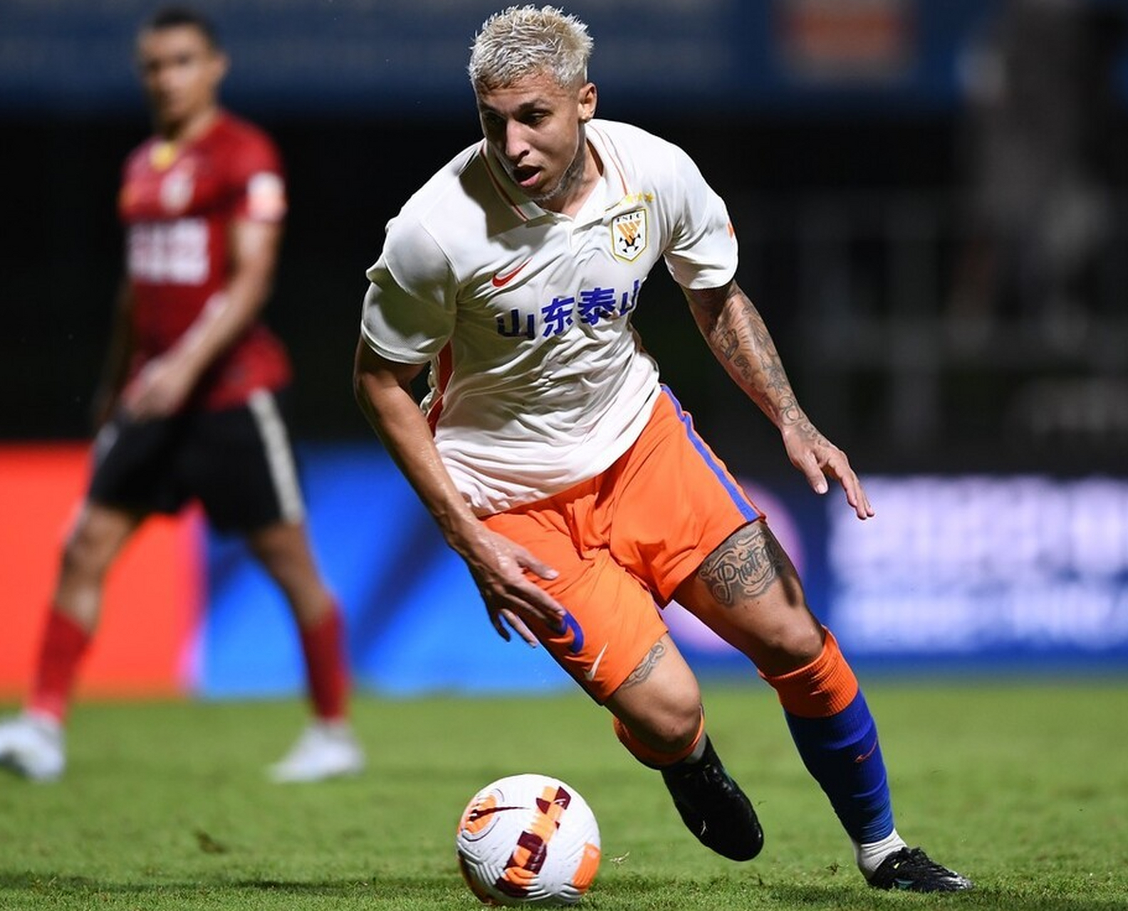 威廉希尔app-欧洲豪门签下一名新巴西前锋