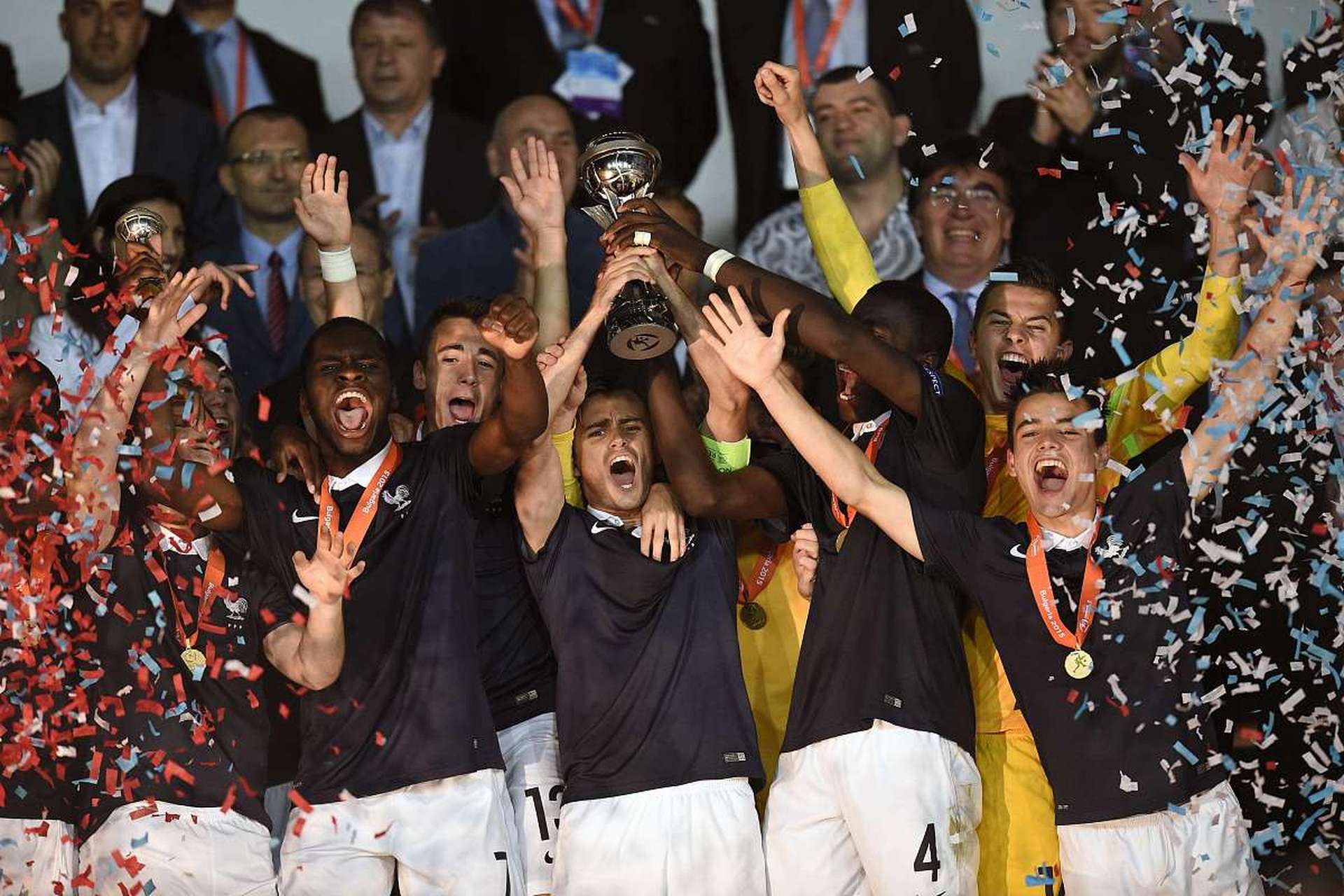 英国威廉希尔-热火队豪取十连胜，客场大胜步行者登榜首