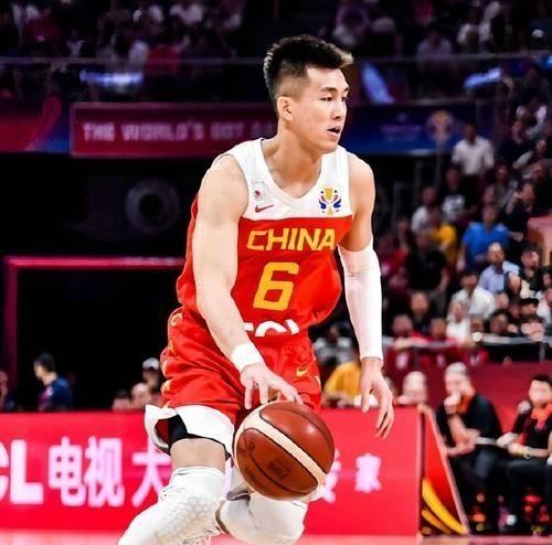 英国威廉希尔-辽宁本钢豪取三分，向联赛冠军发起挑战