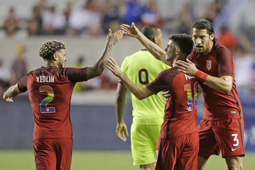 荷兰小胜新西兰,锁定八强席位! 荷兰小胜新西兰,锁定八强席位!