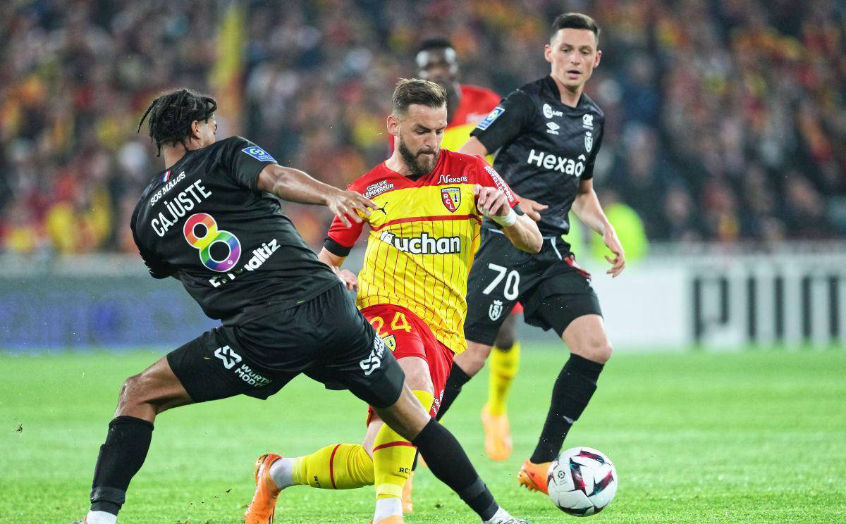 威廉希尔中文站-马赛对阵马赛，大获全胜实力凸显