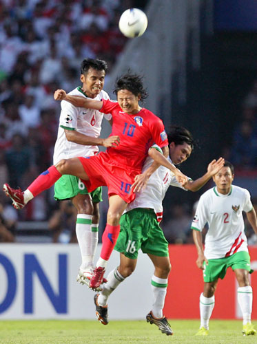 威廉希尔官网-亚洲足球冠军联赛上演激动人心的对决