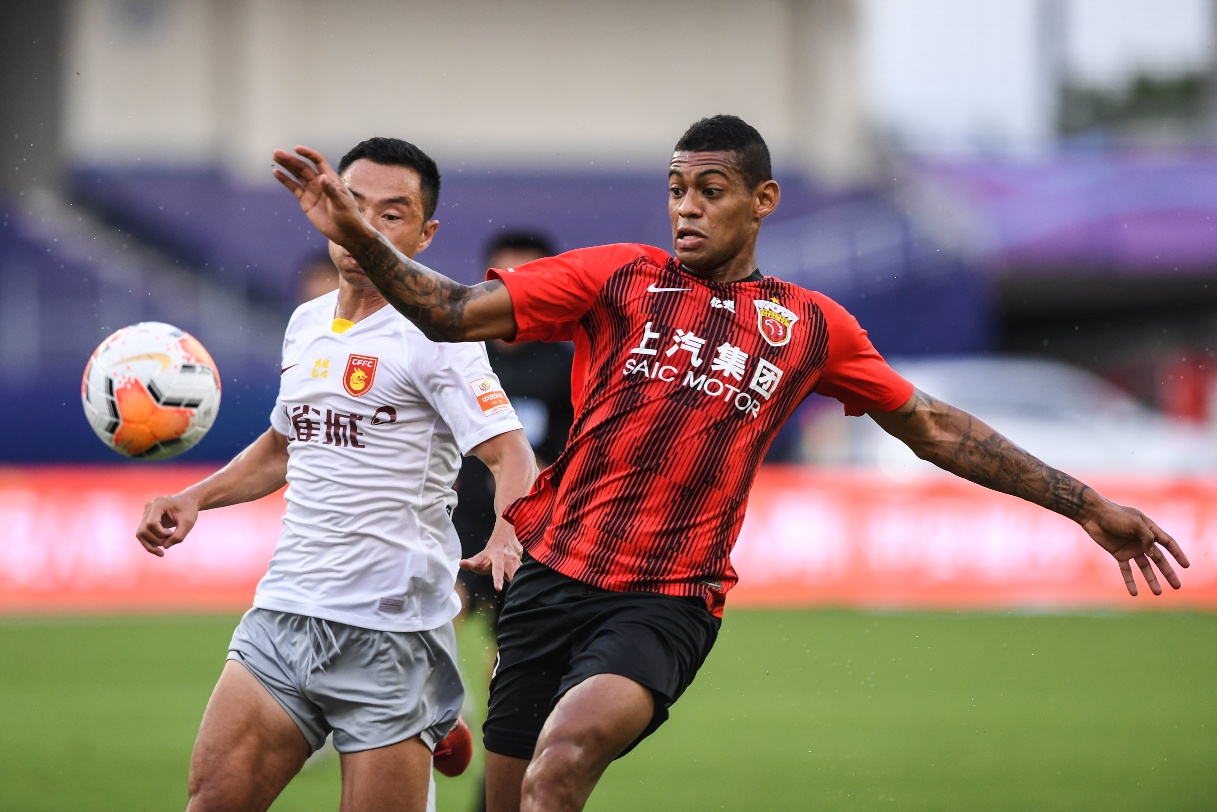 威廉希尔官网-上港客场力擒泰达，重回前四