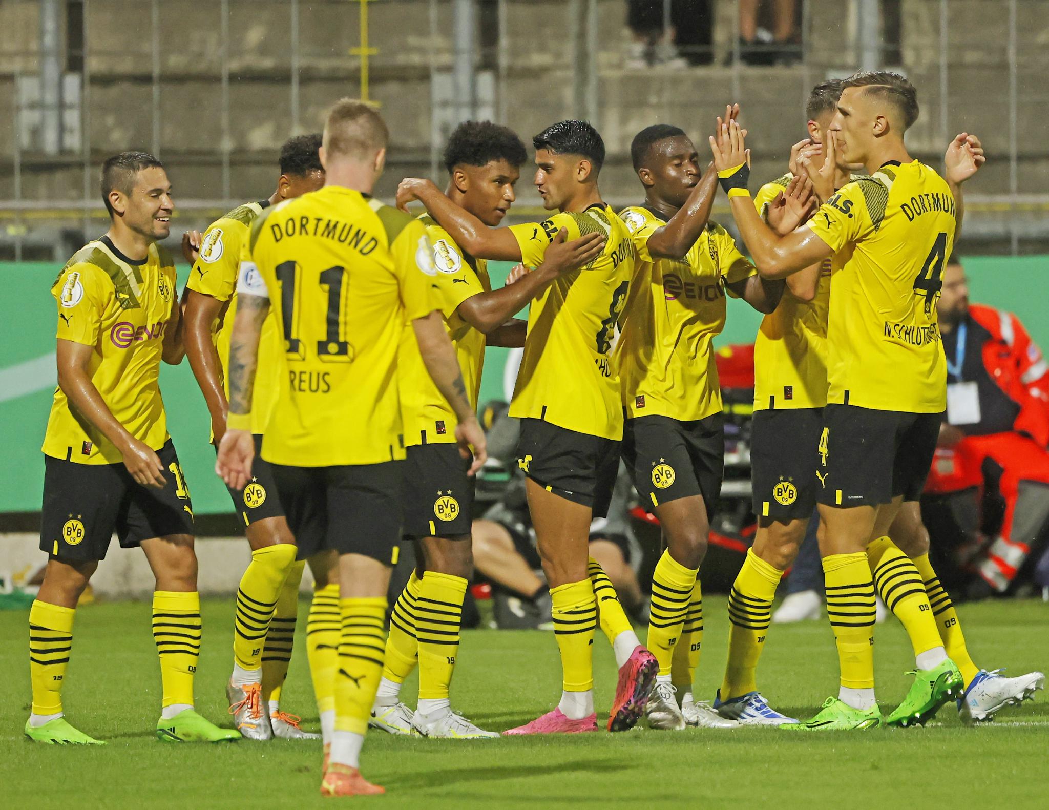 慕尼黑1860客场失利,排名继续下滑 慕尼黑1860客场失利,排名继续下滑