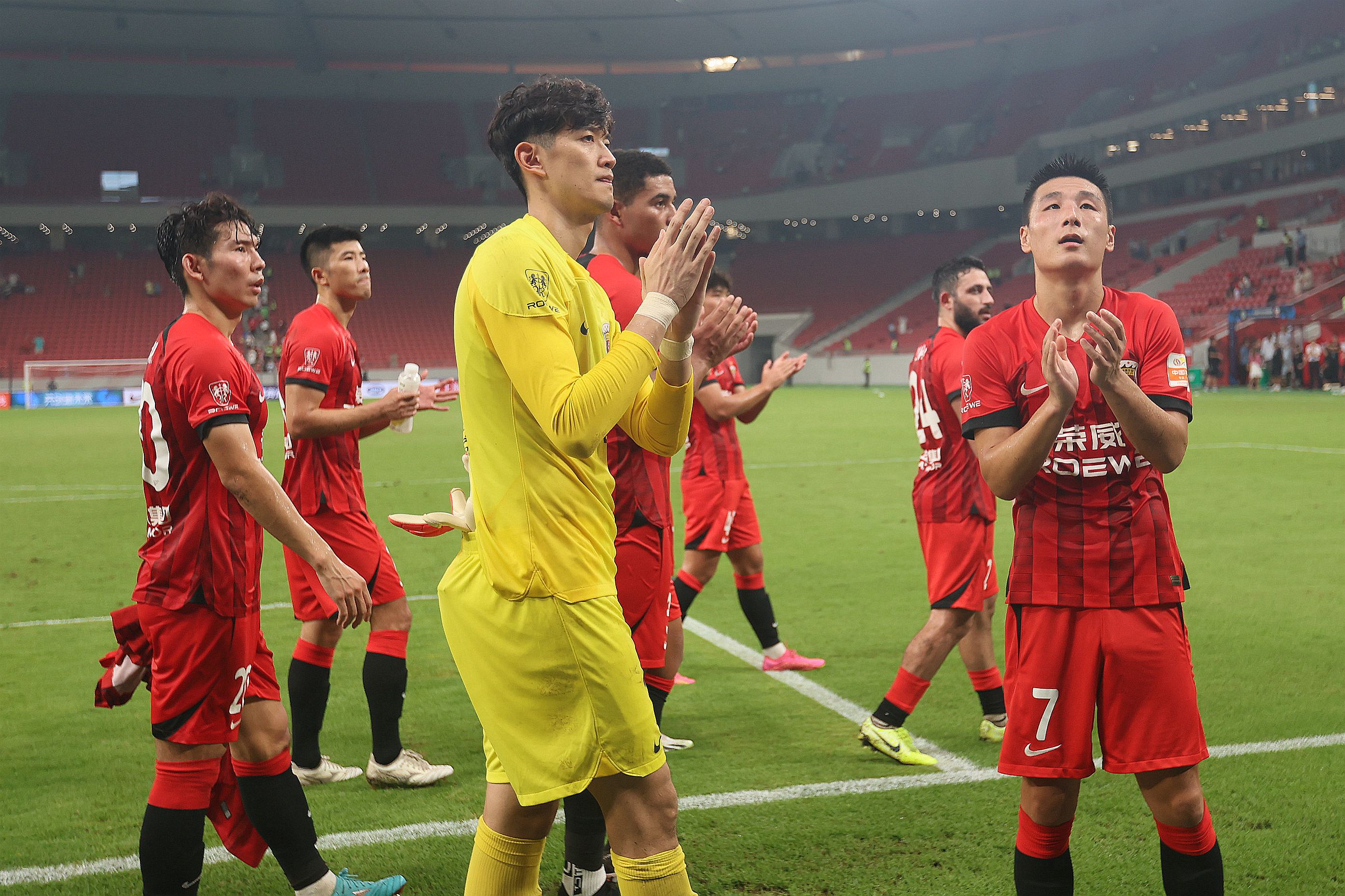 威廉希尔app-弗赖堡主场战平云达不莱梅，保持良好状态