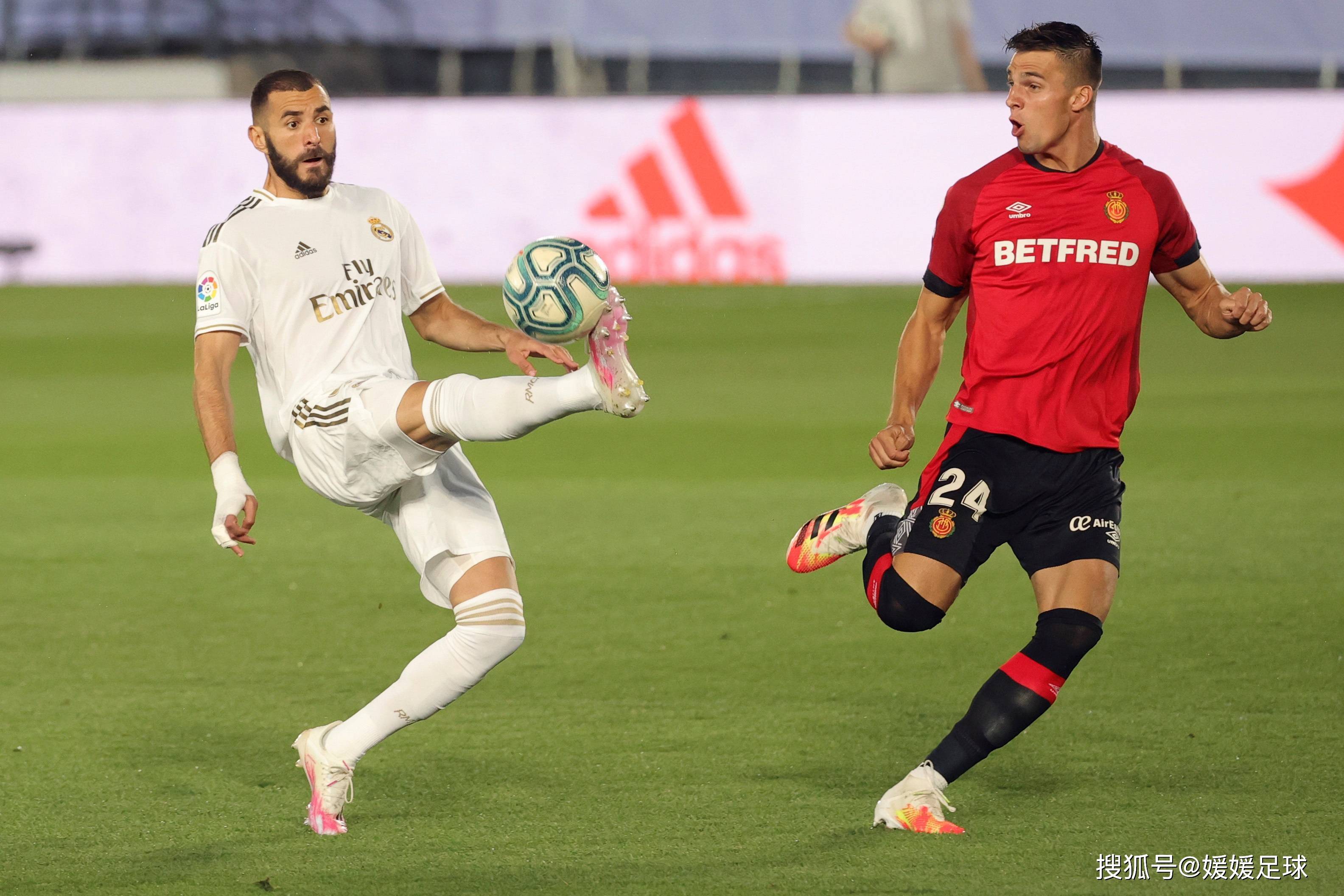 阿尔梅里亚主场落败,巴萨力挽狂澜 阿尔梅里亚主场落败,巴萨力挽狂澜