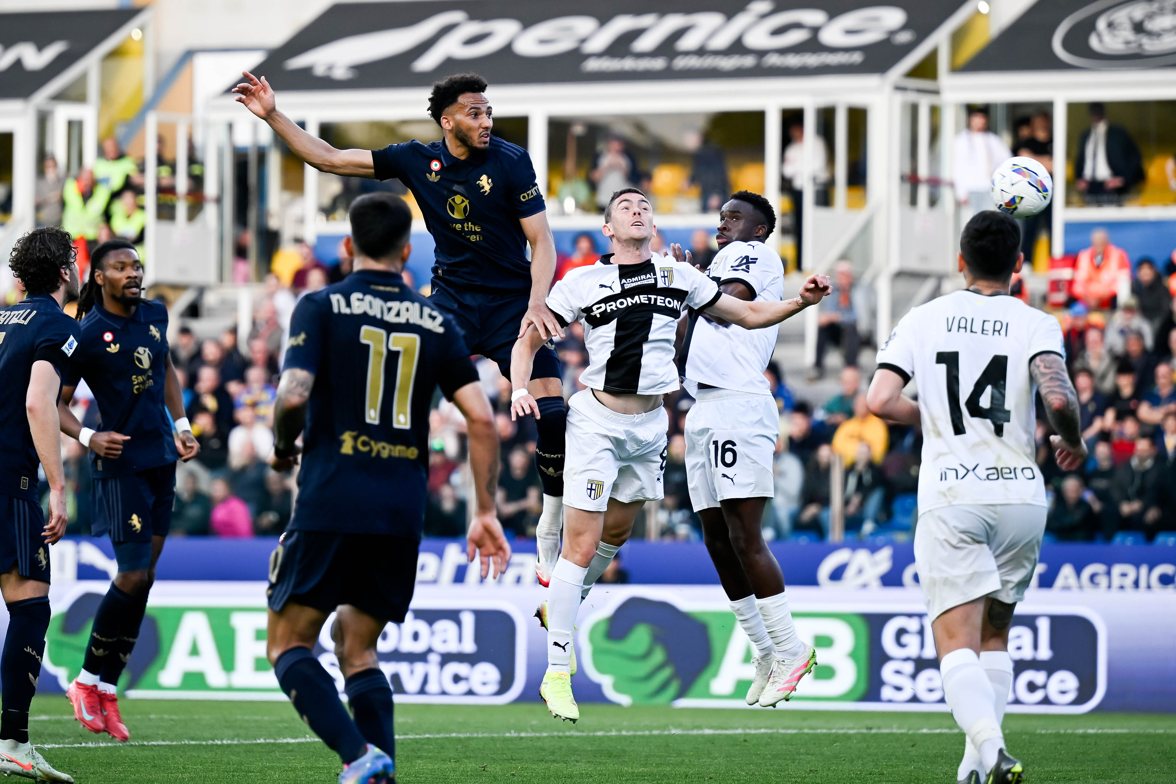 威廉希尔官网-尤文图斯客场淘汰马赛，晋级欧冠半决赛