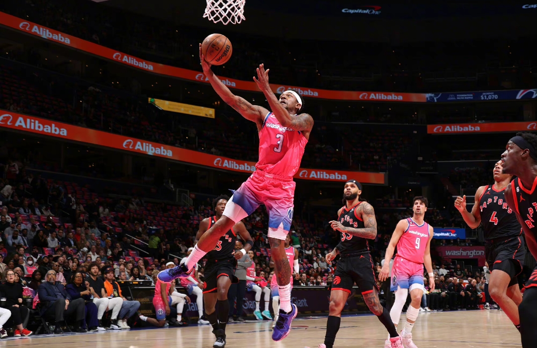 威廉希尔中文站-猛龙主场逆转奇才，实现四连胜