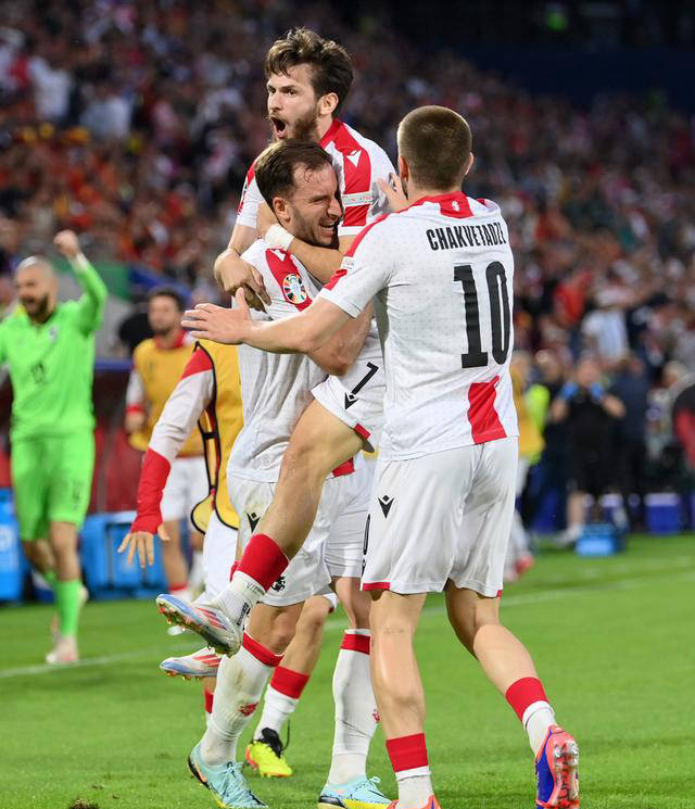 英国威廉希尔-西班牙俱乐部在国外击败对手