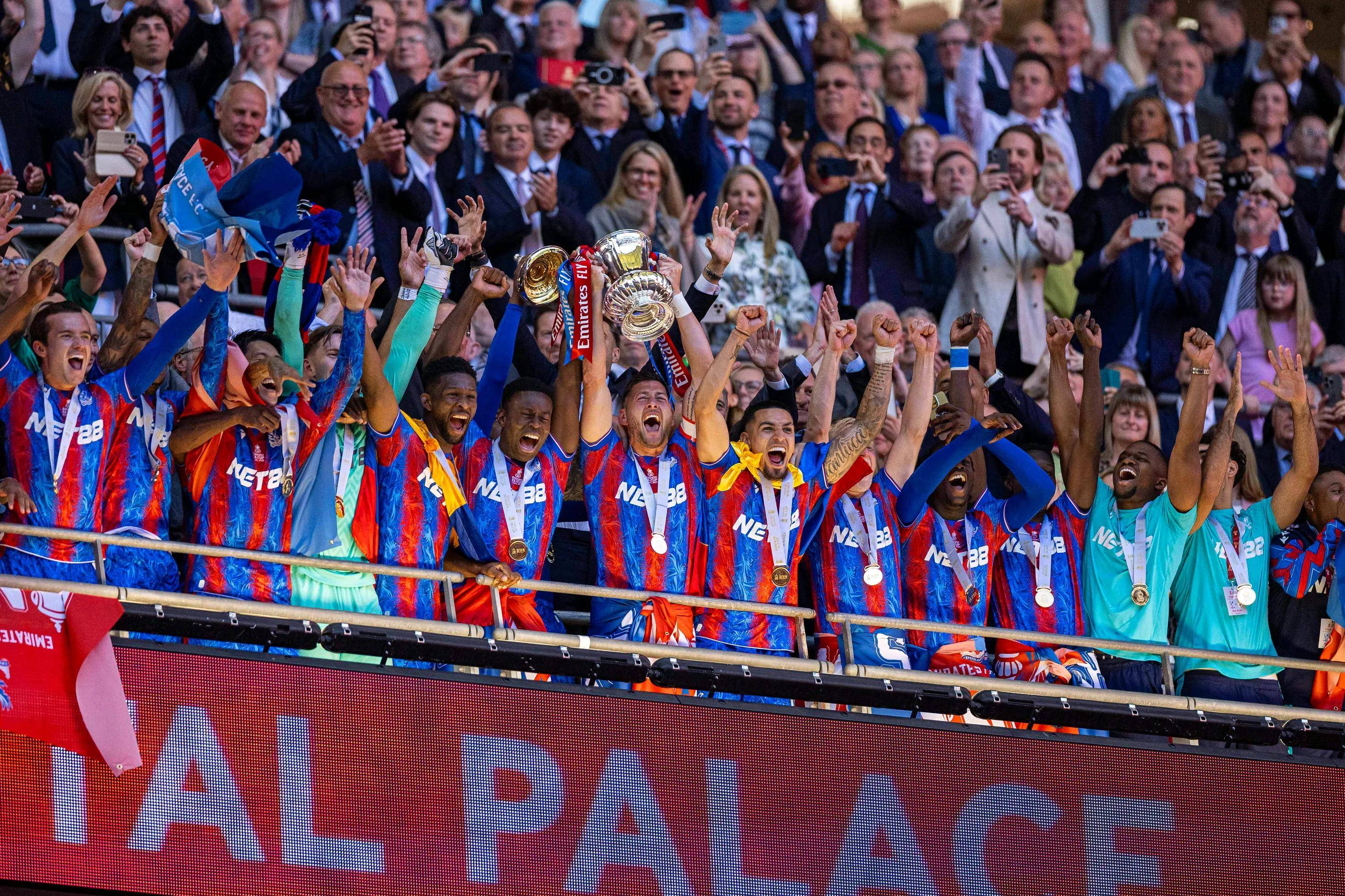 英国威廉希尔-国际足坛盛事：各队实力角逐挑战极限