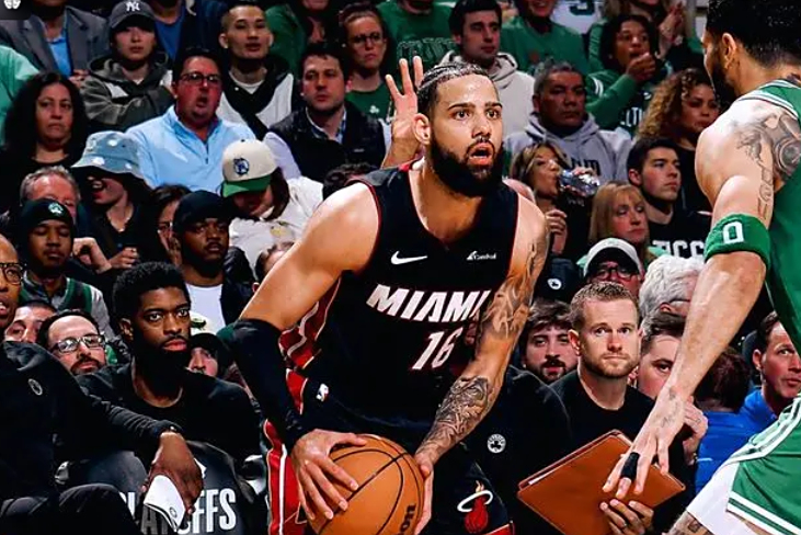 拜仁慕尼黑锋线火力全开,轻松晋级 拜仁慕尼黑锋线火力全开,轻松晋级