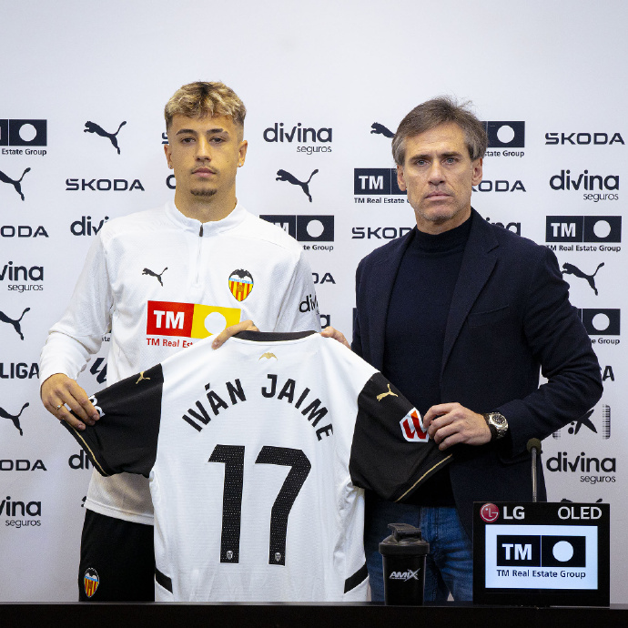 瓦伦西亚新星大放异彩,赢得球迷称赞 瓦伦西亚新星大放异彩,赢得球迷称赞