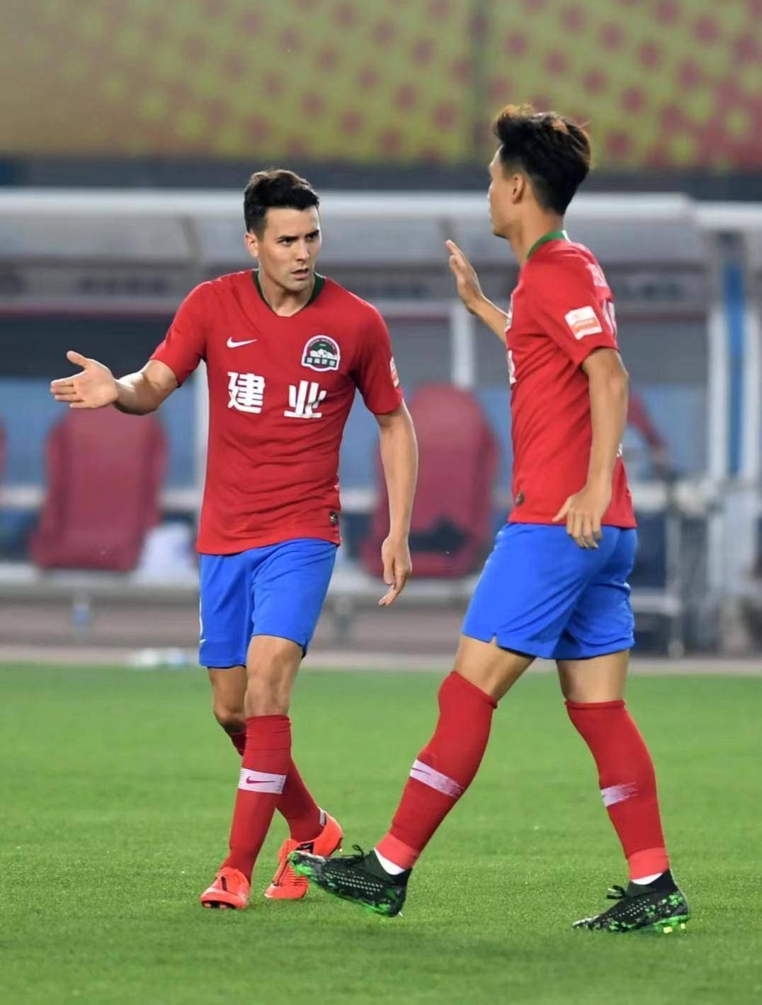 英国威廉希尔-足球热潮席卷亚洲，球迷翘首以待