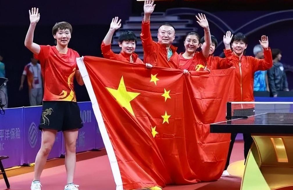 球队在锦标赛中所向披靡取得冠军 球队在锦标赛中所向披靡取得冠军