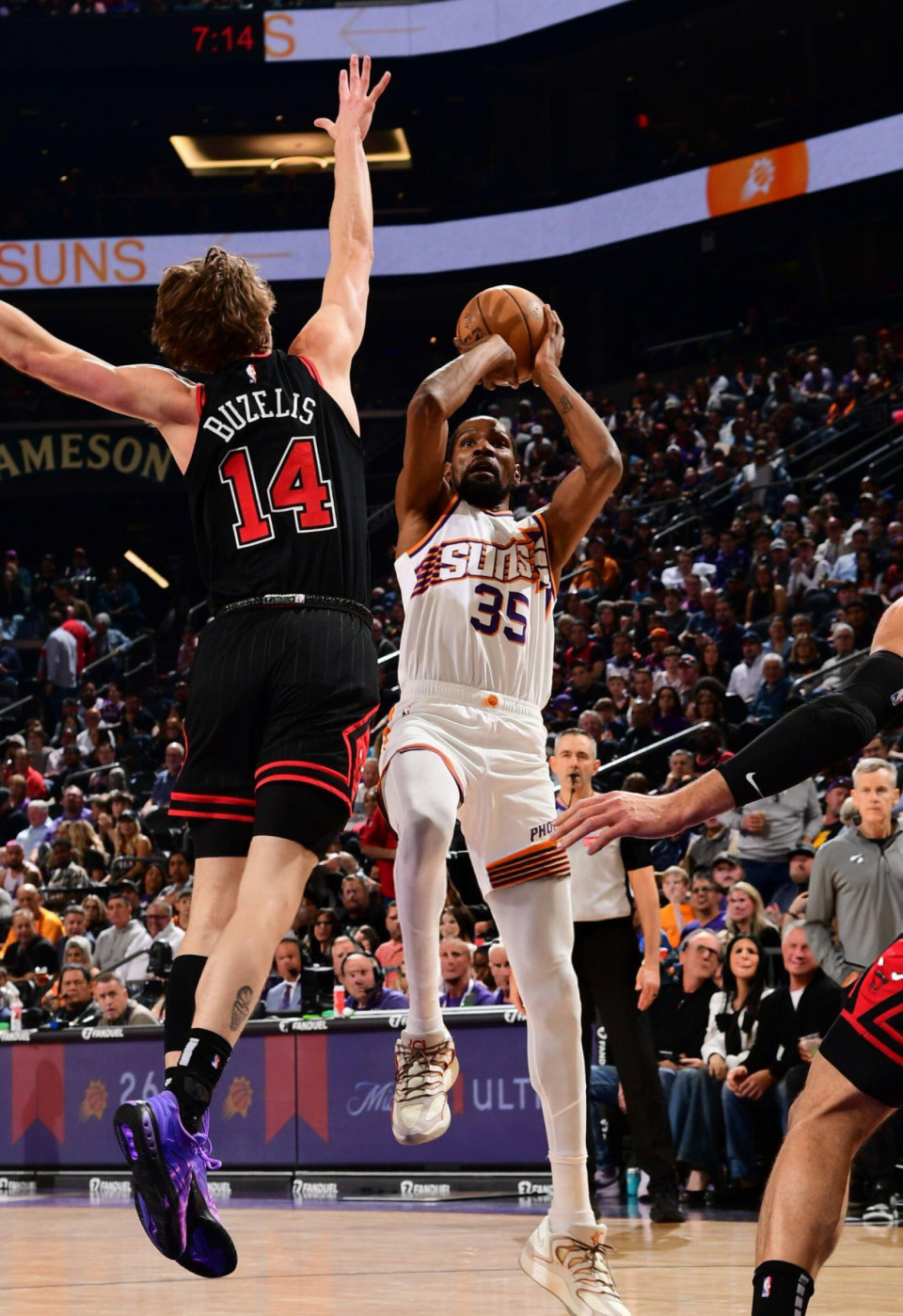 威廉希尔app-独行侠逆袭太阳，紧逼西部前四