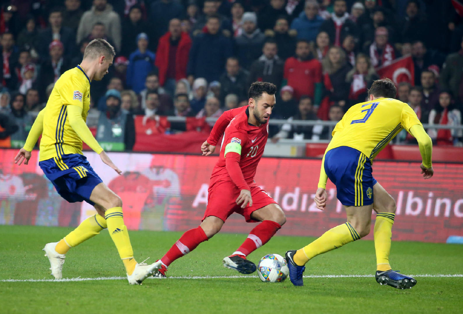 威廉希尔app-意大利队迎战威尔士队，备受关注的比赛即将爆发