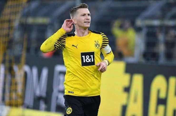 柏林赫塔重获胜利,走出连败困境 柏林赫塔重获胜利,走出连败困境