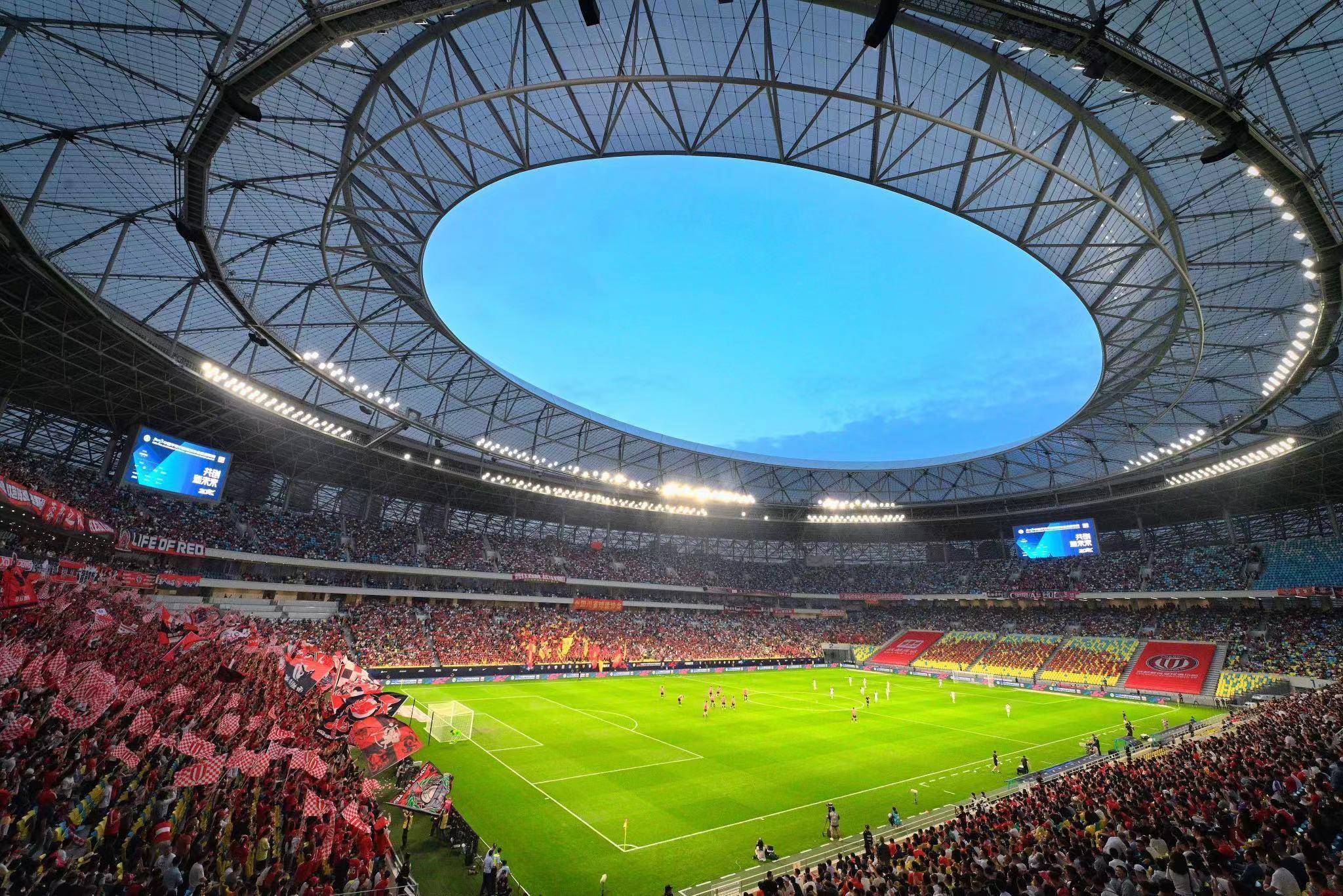 深圳佳兆业主场险胜哈尔滨毅腾，目前排名上升