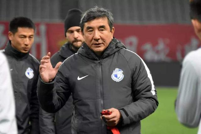 英国威廉希尔-大连人主场失利，陷入保级泥沼